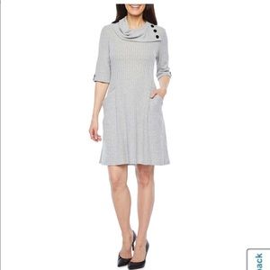 Quarter Sleeve Cowl Neck Dress With Pockets